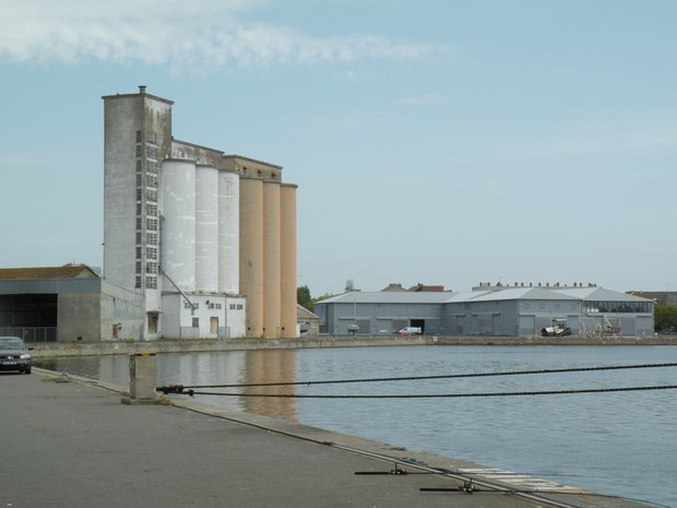  silos